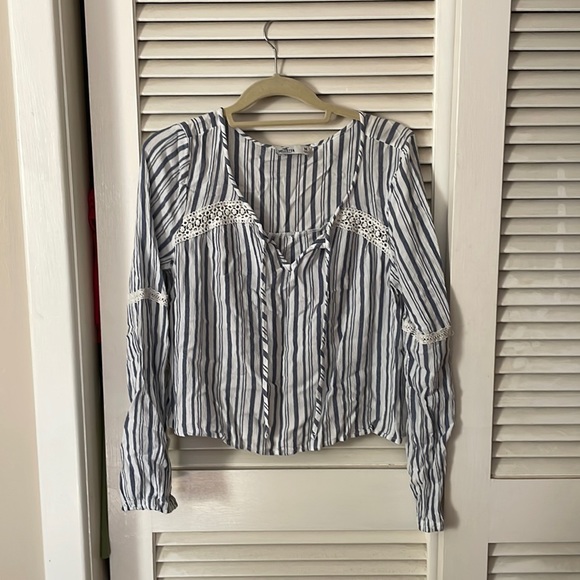 Navy blue and white striped long sleeve, from Hollister. Size M - Picture 1 of 1